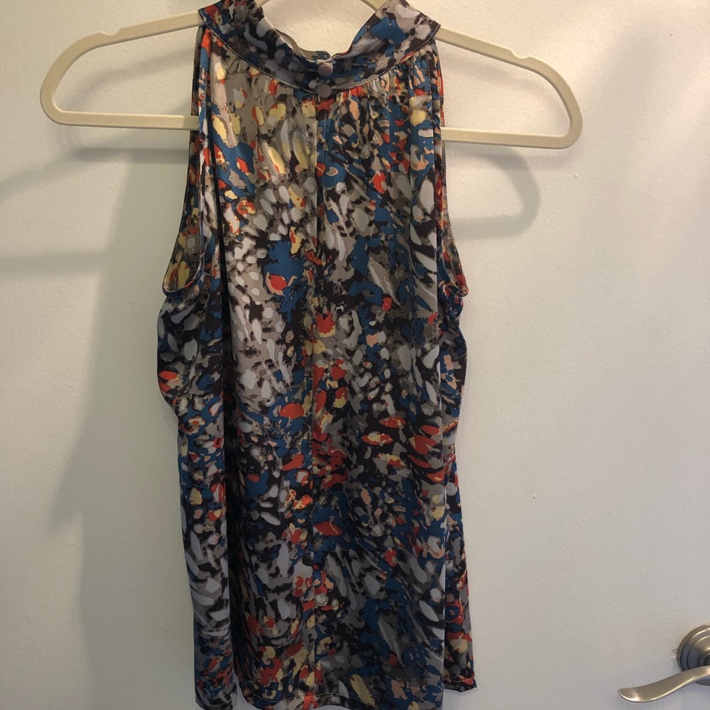 Mock-neck Ruffle Blouse 🌷 - Picture 3 of 8